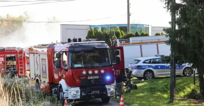 Kraków: pożar hali ze środkami łatwopalnymi w Nowej Hucie